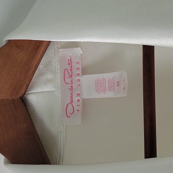 Oscar de la Renta - Picture 2 of 12